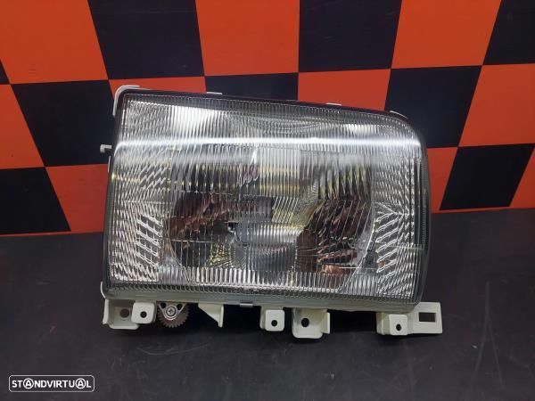 Optica Direita Nissan Cabstar E (Tl_, Vl_) - 1