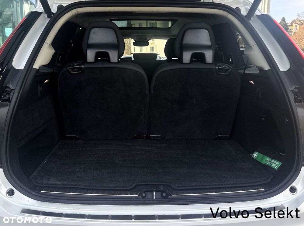 Volvo XC 90 - 35