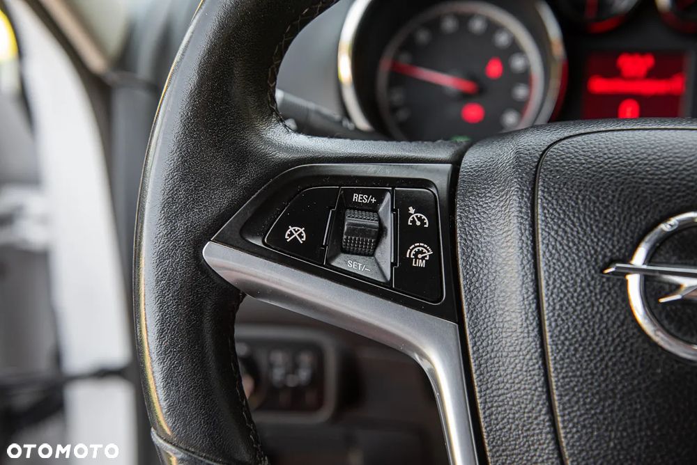 Opel Zafira 1.4 T Enjoy - 24