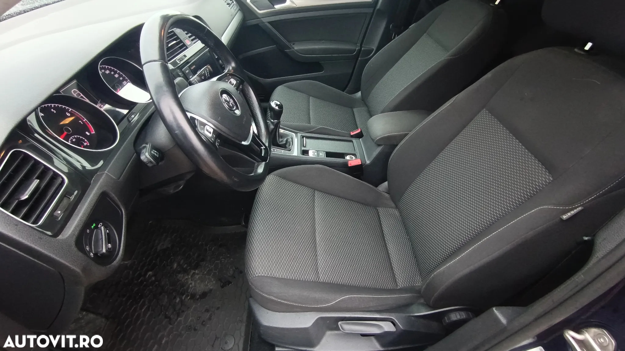 Volkswagen Golf 1.0 TSI Trendline - 15