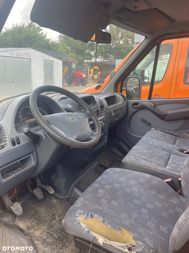 Mercedes-Benz Sprinter - 5