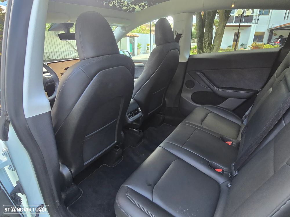 Tesla Model Y Standard - 6