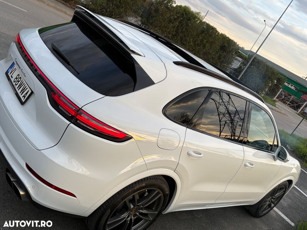 Porsche Cayenne Turbo - 3