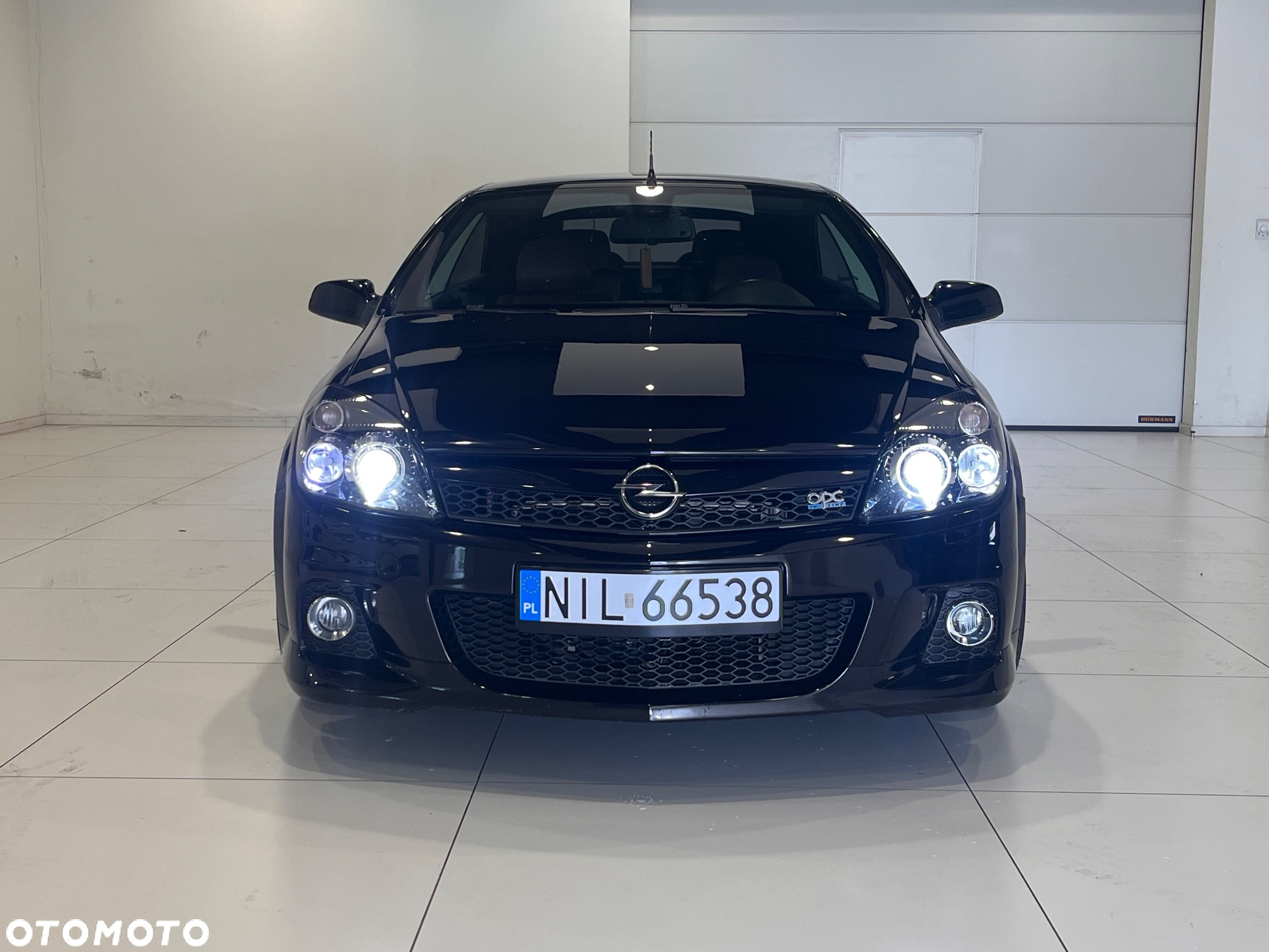 Opel Astra TwinTop 1.9 CDTI Cosmo - 9
