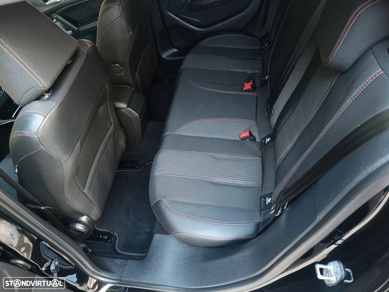 Peugeot 308 1.2 PureTech GT Line EAT8 - 18