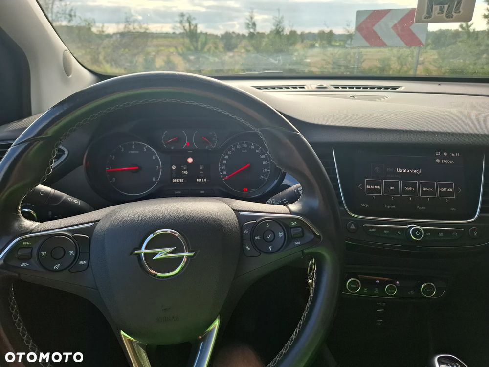 Opel Crossland X 1.2 T Enjoy S&S - 16