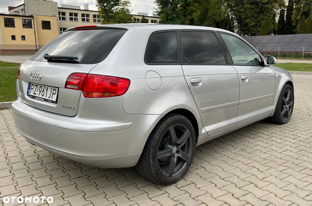 Audi A3 Sportback 1.9 TDI Ambition - 4