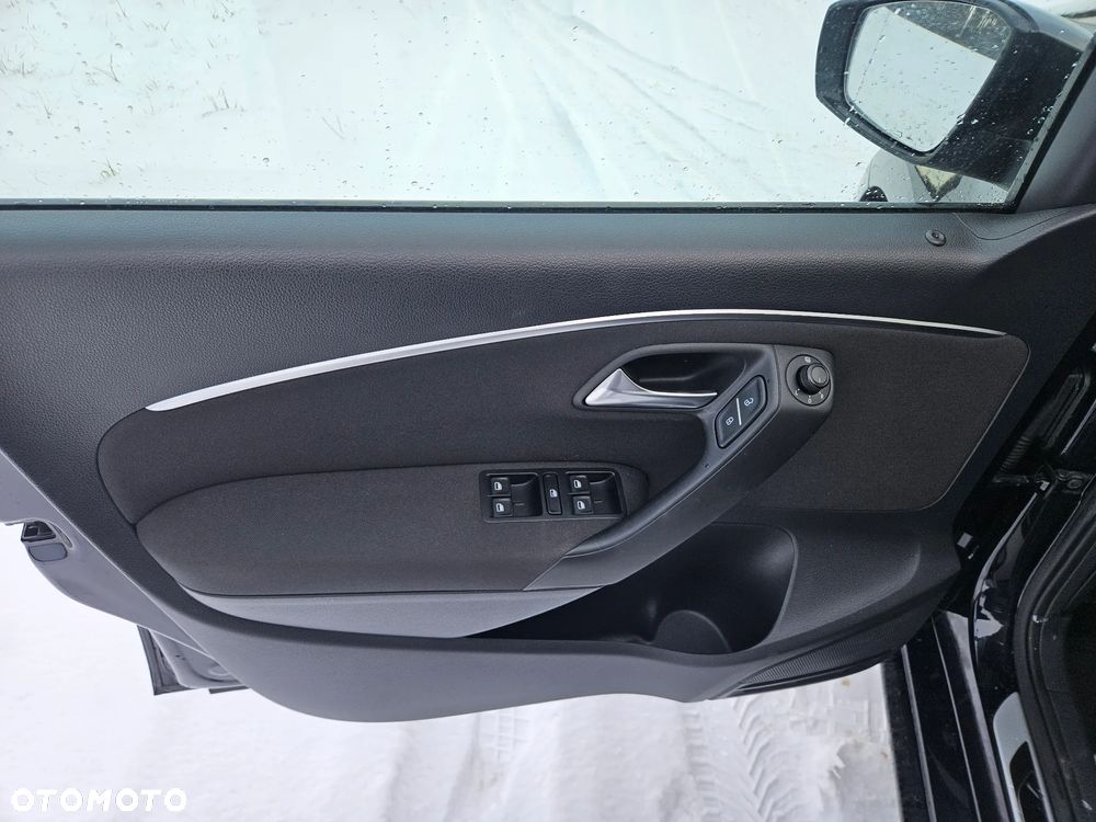 Volkswagen Polo 1.0 TSI Blue Motion Technology Lounge - 24