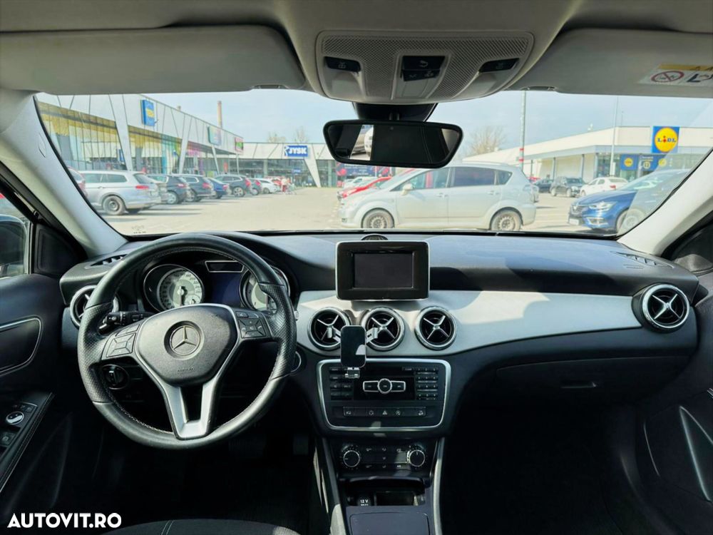 Mercedes-Benz GLA 220 d 4MATIC Aut. - 10