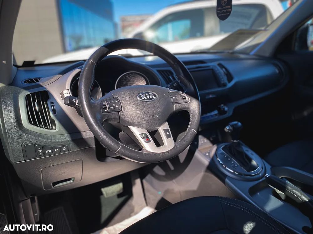 Kia Sportage 2.0 DSL 6AT 4x4 Style - 10