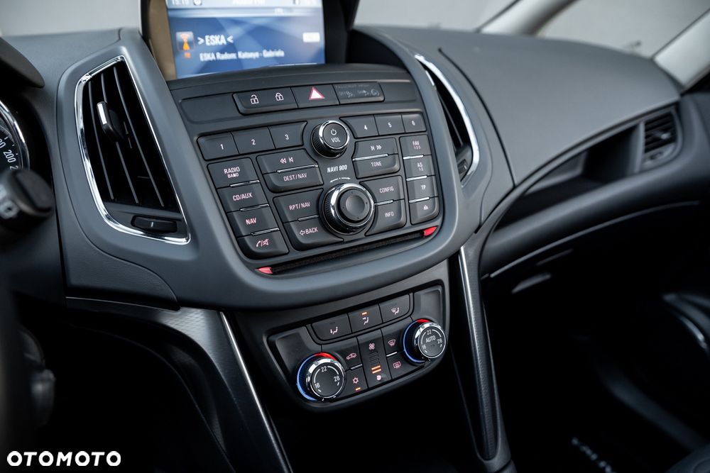 Opel Zafira 1.4 T Cosmo - 32