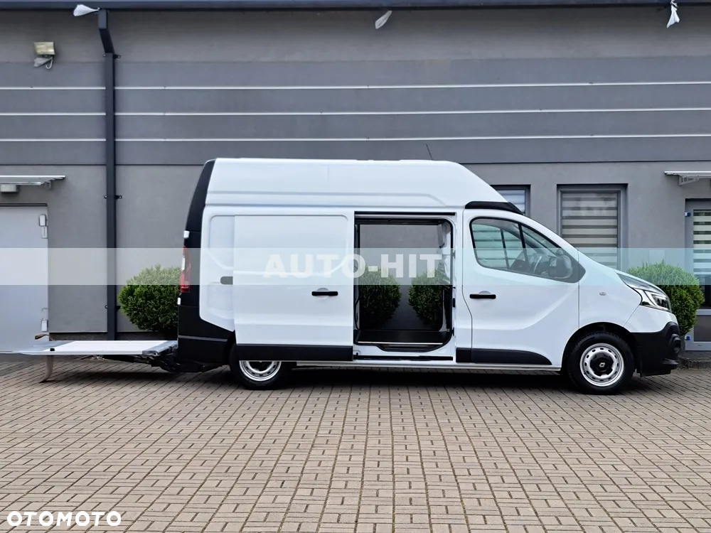 Renault Trafic - 12