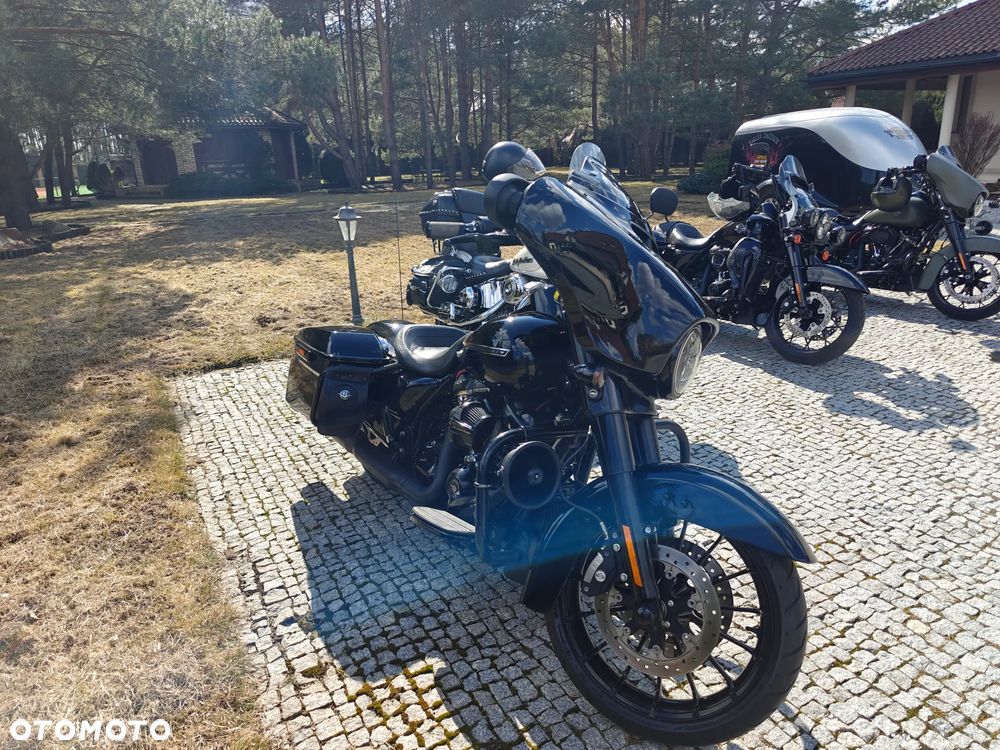 Harley-Davidson Touring Street Glide - 4