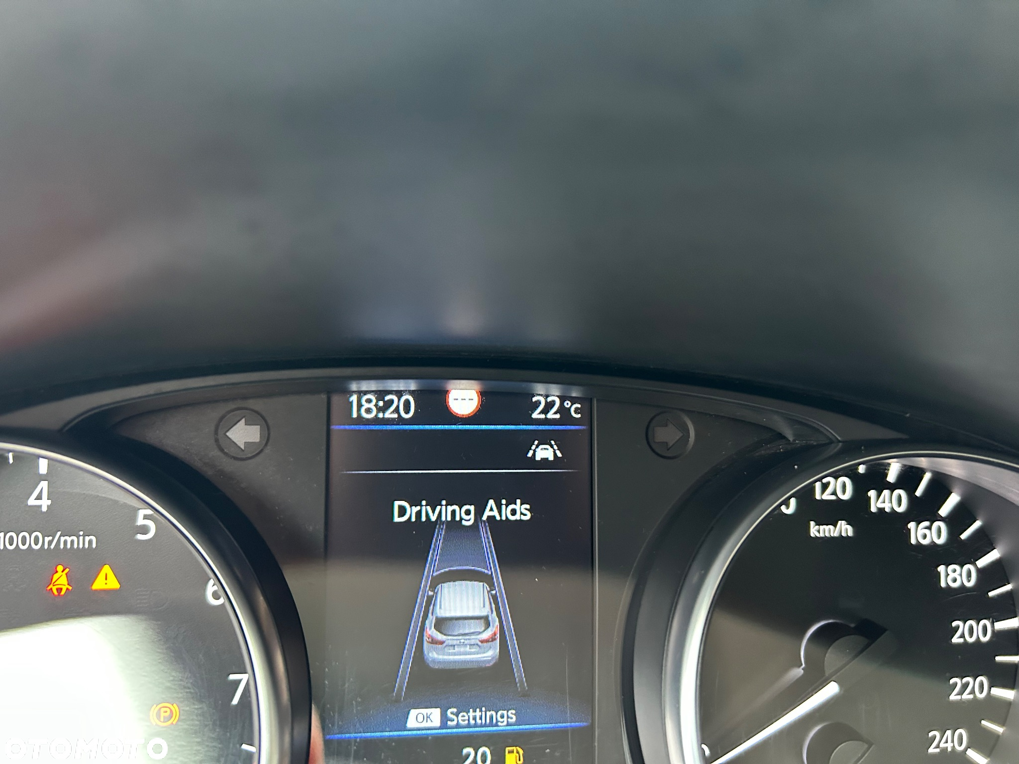 Nissan Qashqai - 25