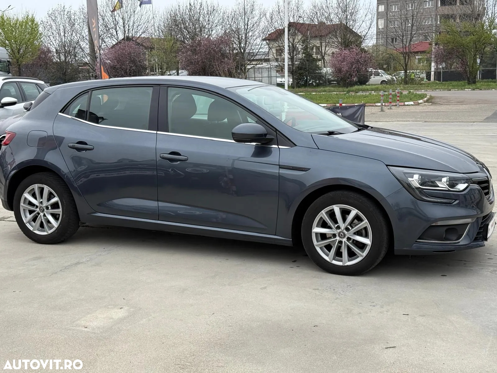Renault Megane Blue dCi 116 EDC Intens - 10