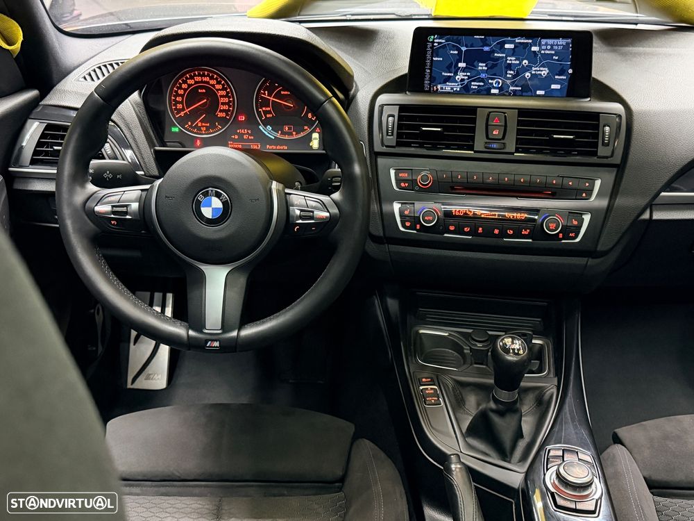 BMW 118 d Pack M - 24