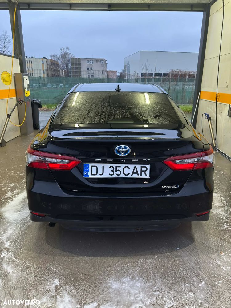 Toyota Camry 2.5 Hybrid Business - 3