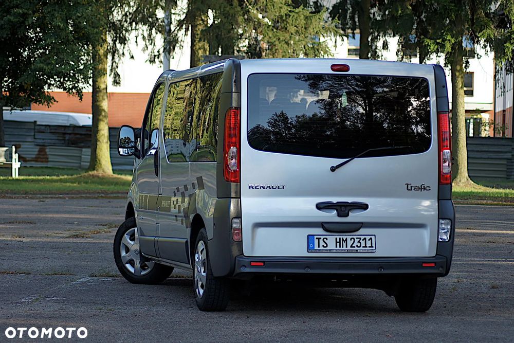 Renault Trafic L1H1 Passenger Lux - 18