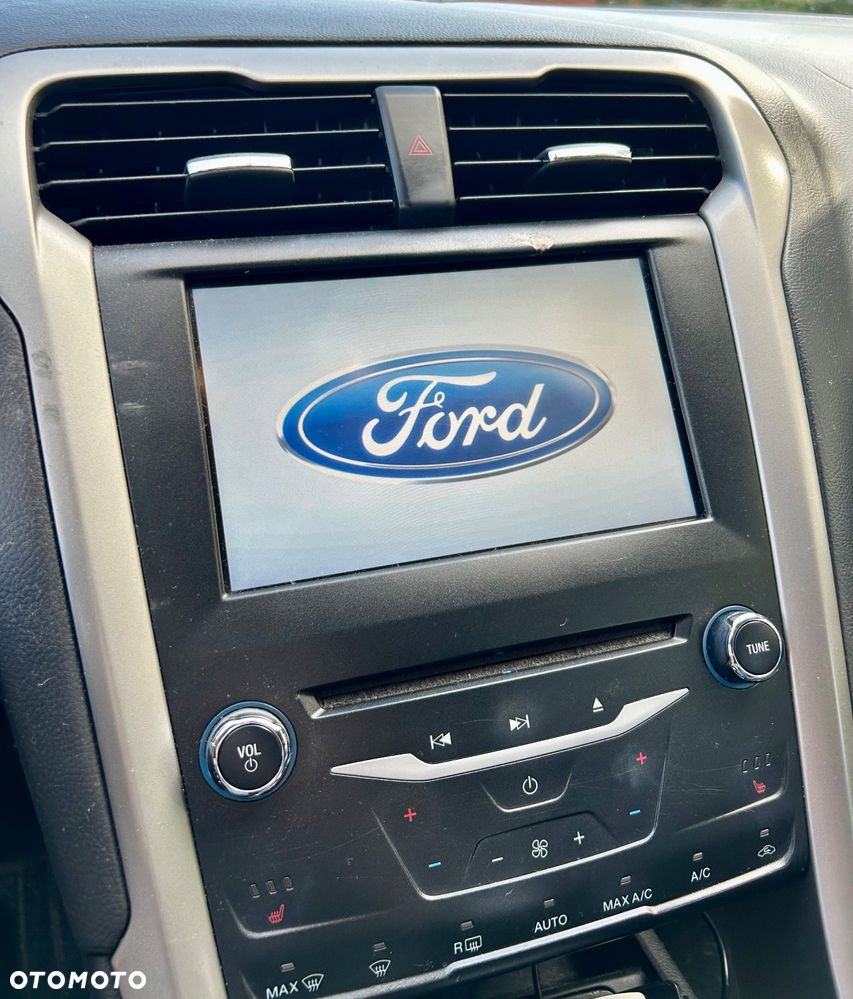 Ford Fusion - 10