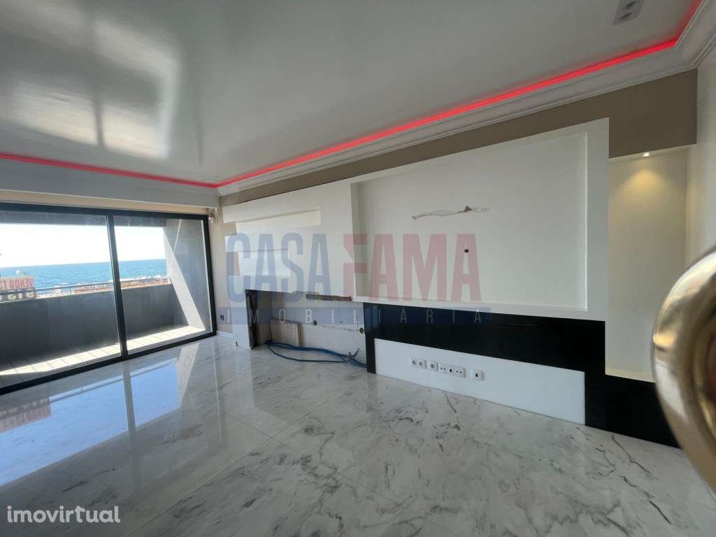 Apartamento T3+1 1ª linha do mar, Aver-o-mar - Grande imagem: 2/35
