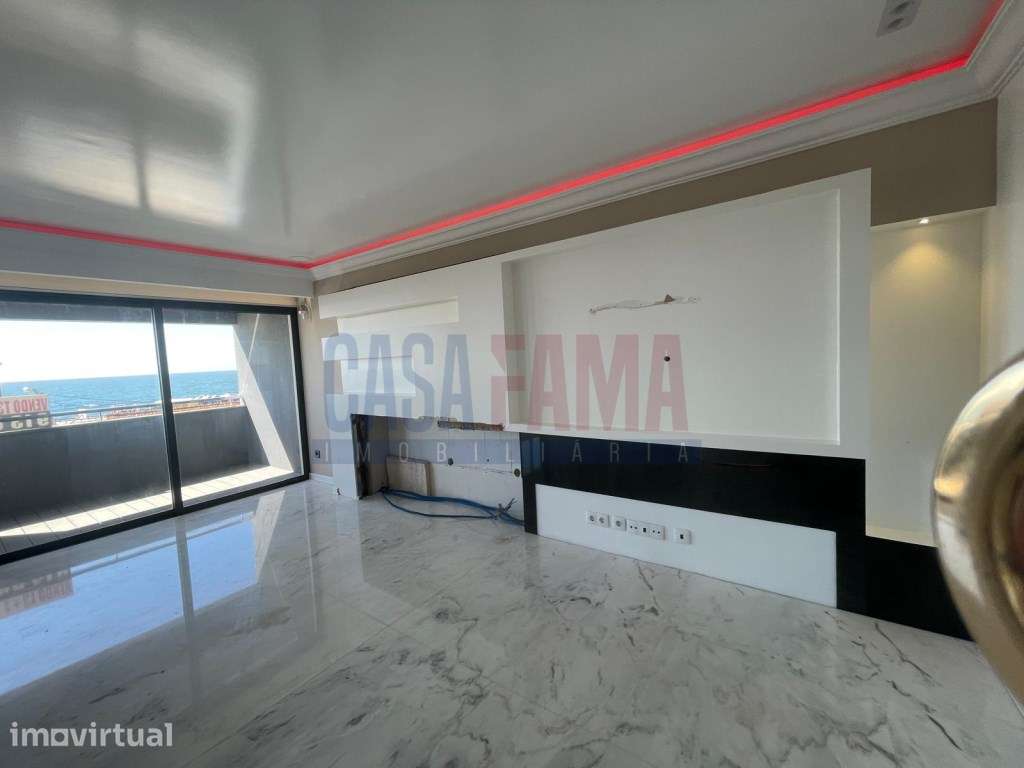 Apartamento T3+1 1ª linha do mar, Aver-o-mar - Grande imagem: 2/35