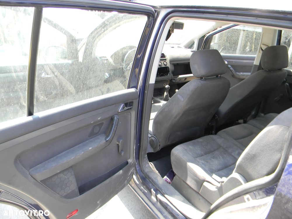 Dezmembrari  VW TOURAN (1T)  2003  > 2010 1.9 TDI Motorina - 20