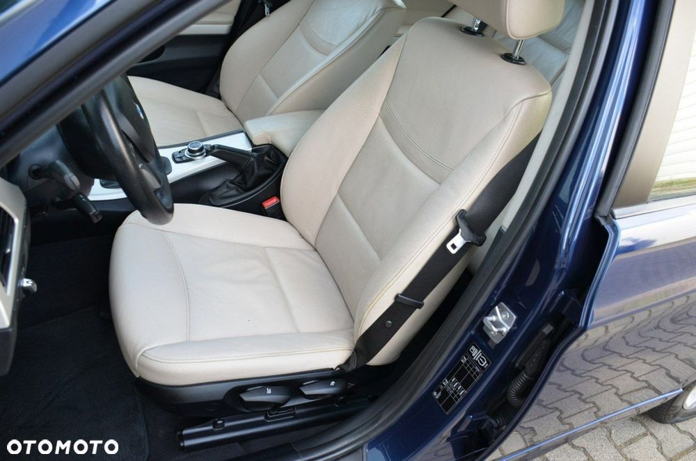 BMW Seria 3 - 28