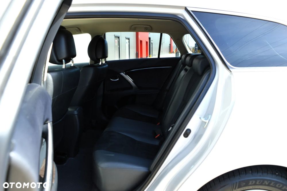 Toyota Avensis 2.0 D-4D Sol - 7