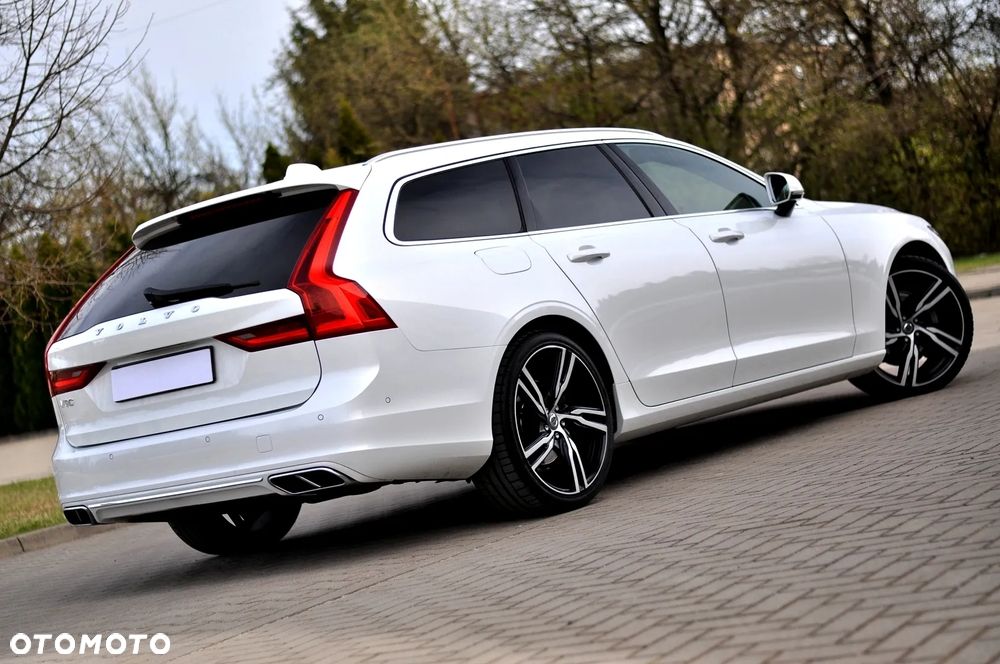 Volvo V90 D4 SCR Momentum Pro - 18