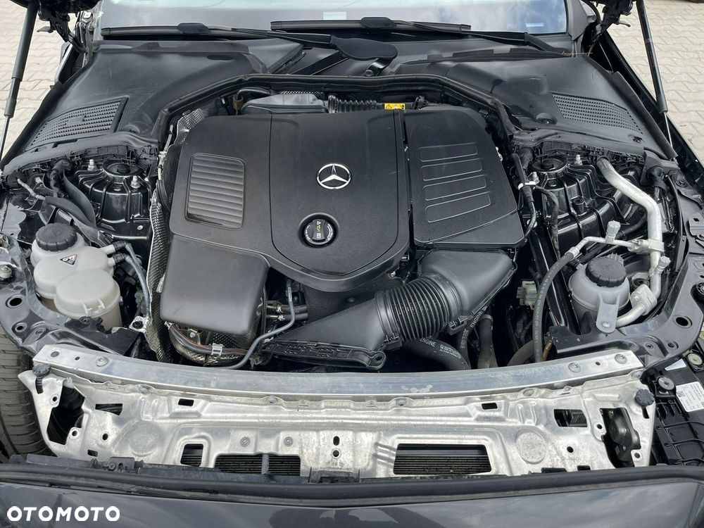 Mercedes-Benz Klasa C 200 4Matic 9G-TRONIC Avantgarde - 14