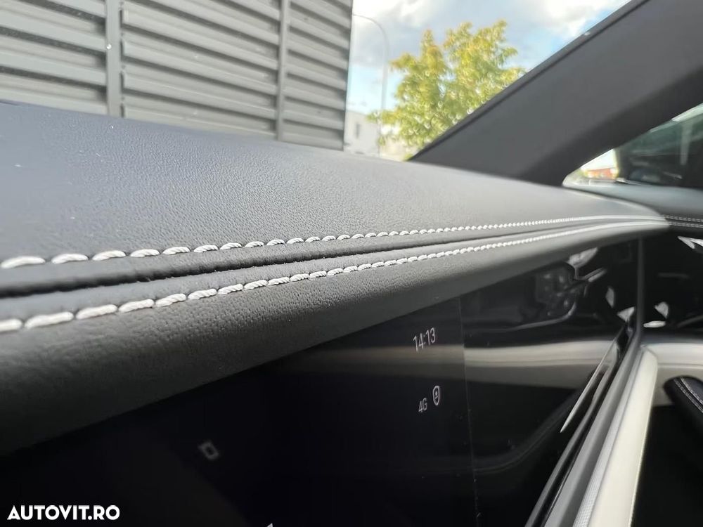 Porsche Panamera - 27