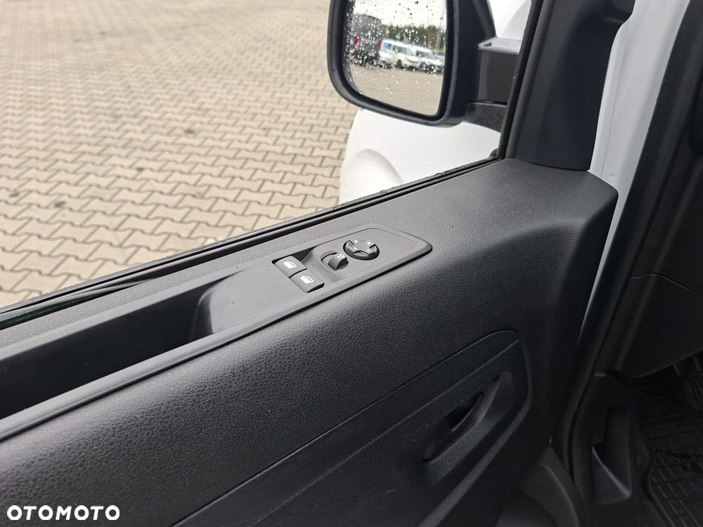 Fiat Scudo 2,0 L2H1 Krajowy Hak Super Stan tylko 87000km ! - 17
