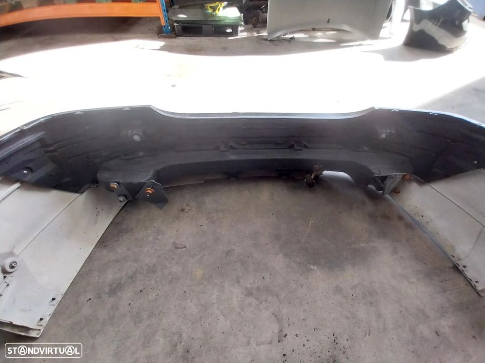 Para-choques tras Mercedes-Benz W203 com reforço 2003 - 4