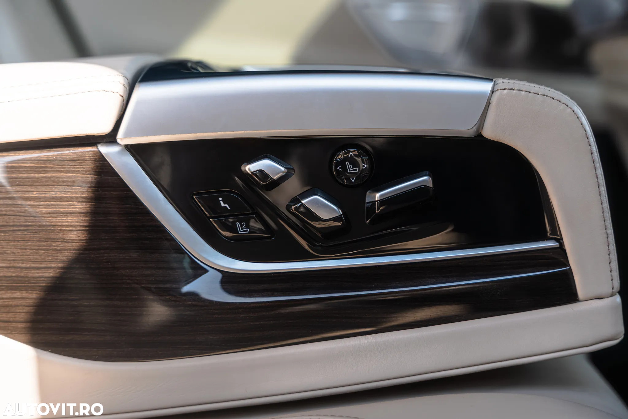 BMW Seria 7 750d xDrive - 25