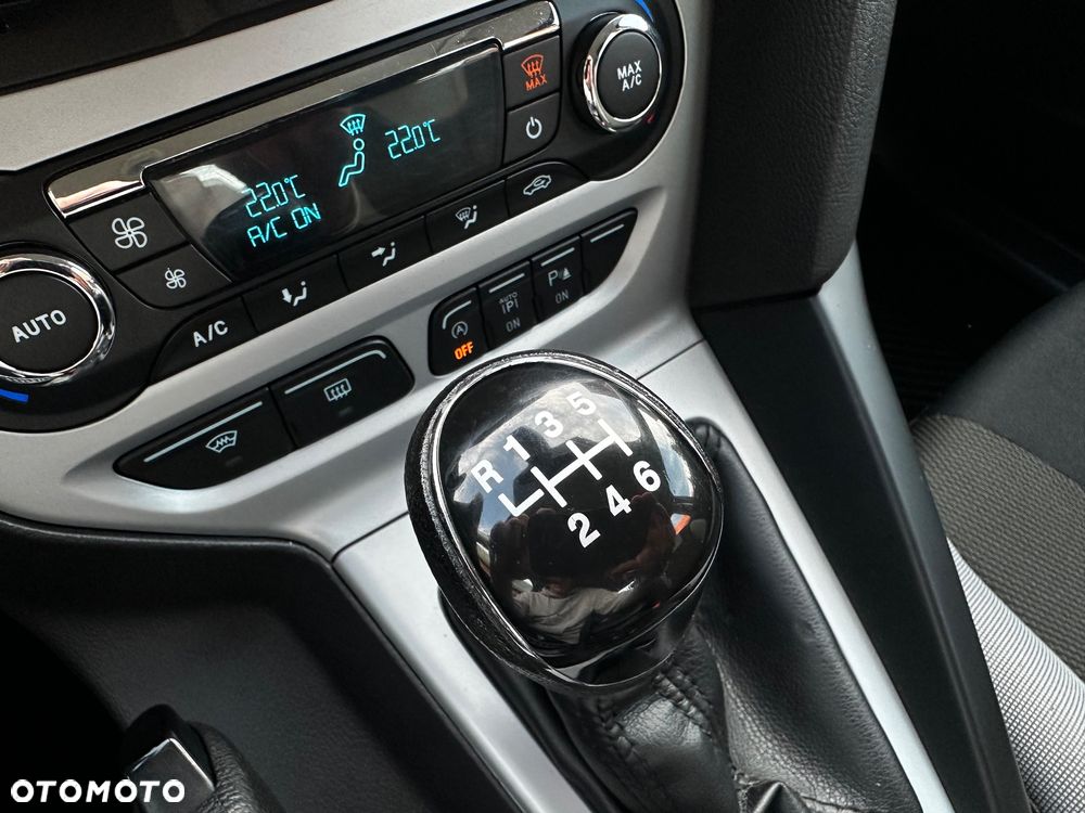 Ford Focus - 33