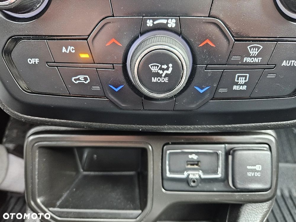 Jeep Renegade 1.3 T-GDI Limited - 22
