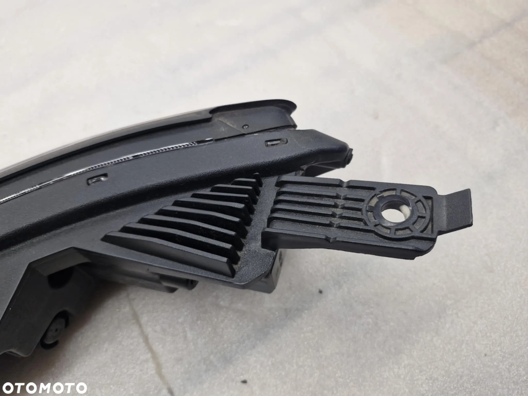 HYUNDAI KONA LIFT HALOGEN DRL LED 6 PIN PRAWY PRZÓD 92208-J9600 - 7