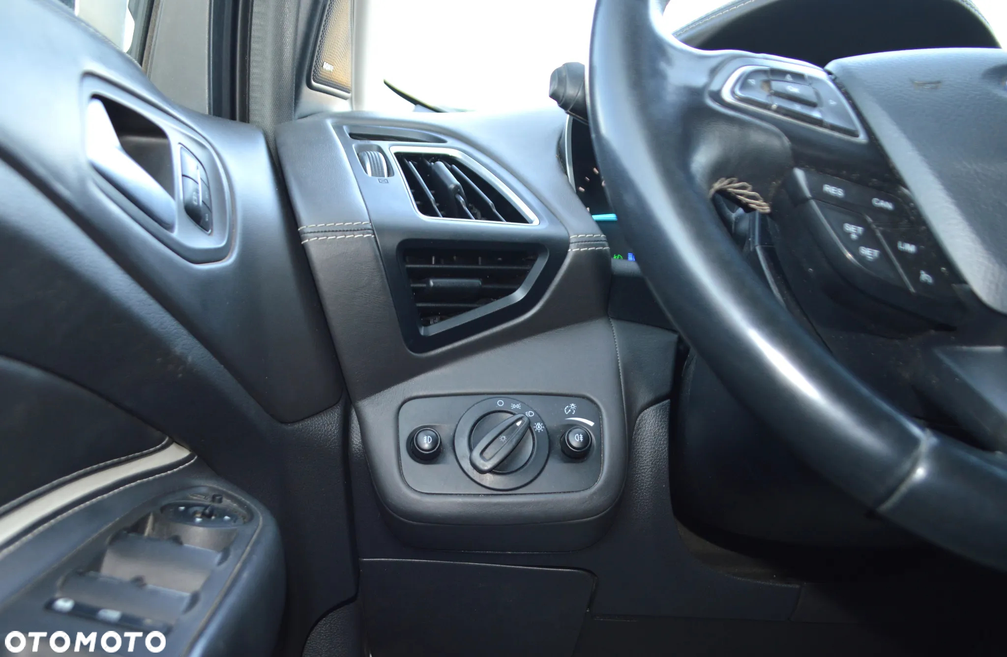 Ford Kuga Vignale 2.0 TDCi AWD - 13