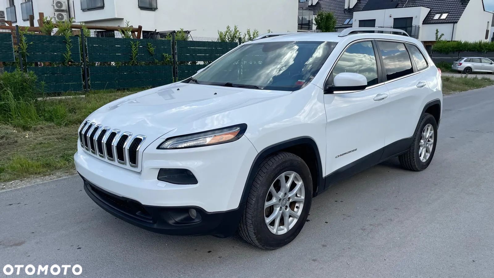 Jeep Cherokee - 1