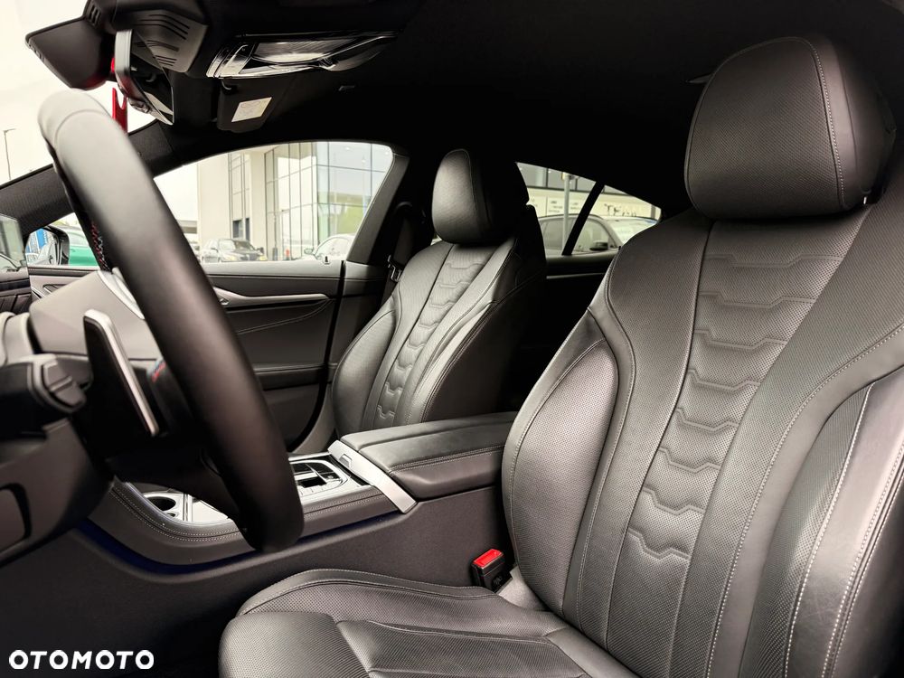 BMW Seria 8 M850i xDrive - 30