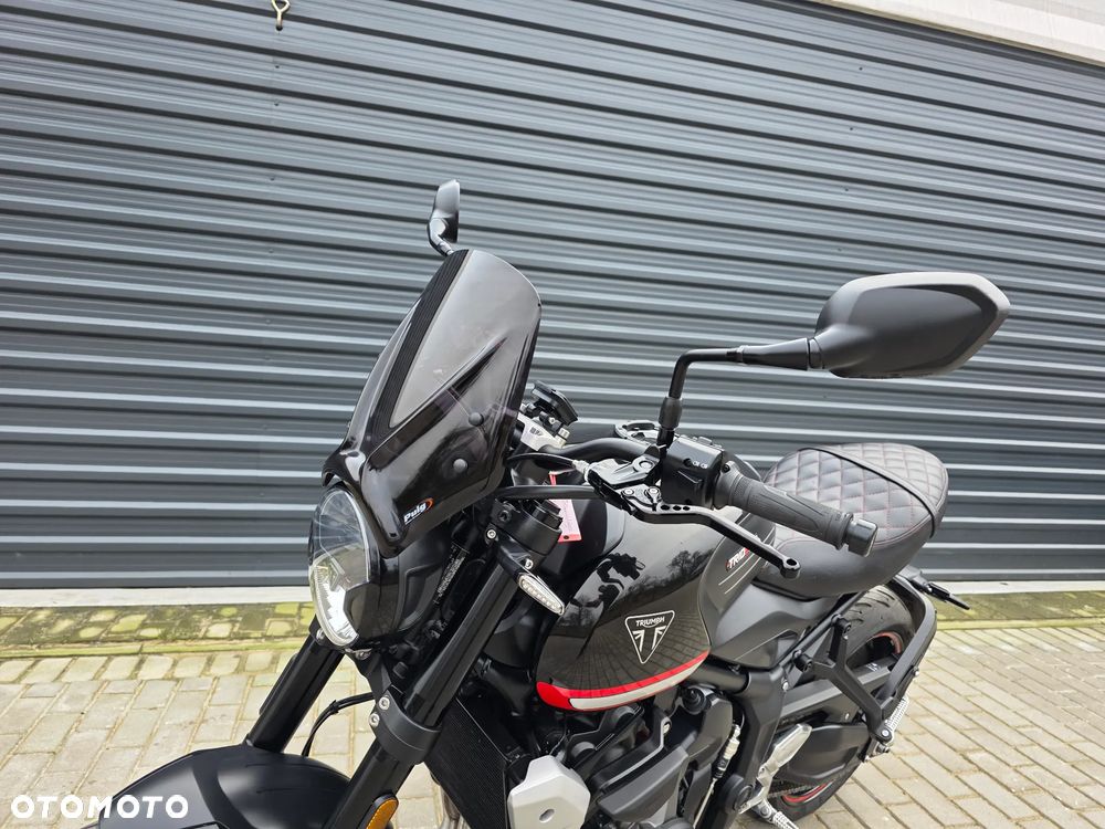 Triumph Trident - 11