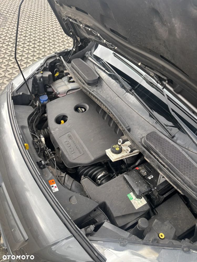 Ford Transit Connect - 14