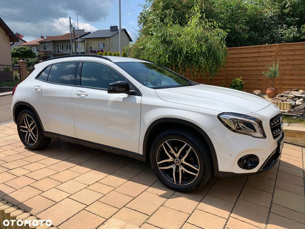 Mercedes-Benz GLA 200 7G-DCT