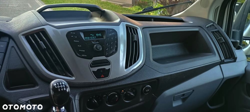 Ford Transit - 18