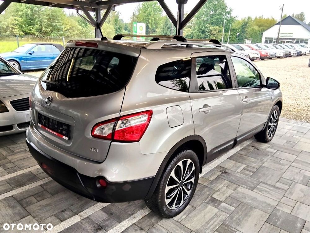 Nissan Qashqai+2 - 4
