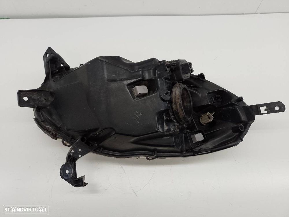 FAROL DIREITO NISSAN MICRA (K12E) CR12 - 1