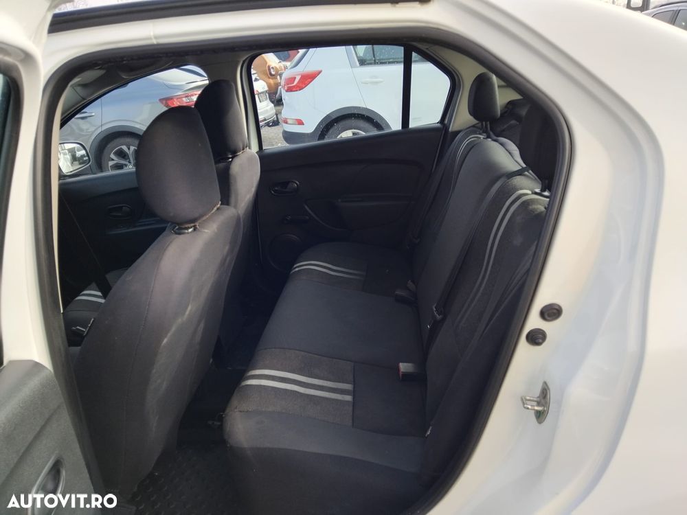 Dacia Logan 0.9 TCe Laureate - 8