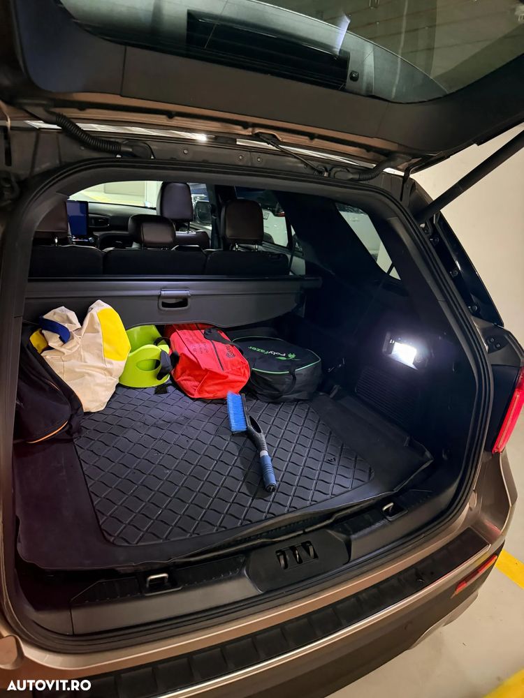Ford Explorer 3.0 PHEV Platinum - 13