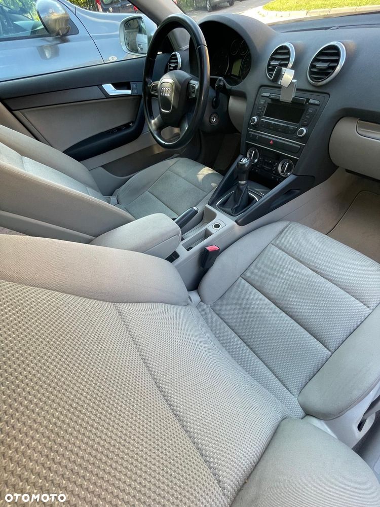Audi A3 Sportback 2.0 TDI DPF Ambiente - 9