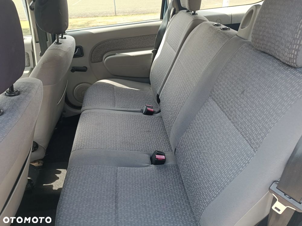 Dacia Logan 1.6 Ambiance - 17